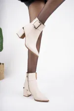 Muggo CHİLY Garantili Kemer ve Toka Detaylı Kalın Topuklu Kadın Bot