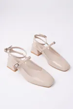 Muggo CHOPRA Kare Burun Çift Kemerli Bilekten Bağlamalı Arkası Açık Kısa Topuklu Ayakkabı