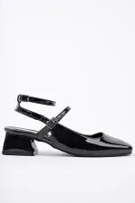 Muggo CHOPRA Kare Burun Çift Kemerli Bilekten Bağlamalı Arkası Açık Kısa Topuklu Ayakkabı