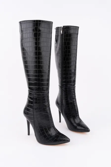 Muggo ZEST Kroko Desenli Sivri Burun Fermuarlı İnce Topuklu Kadın Çizme Muggo ZEST Kroko Desenli Sivri Burun Fermuarlı İnce Topuklu Kadın Çizme