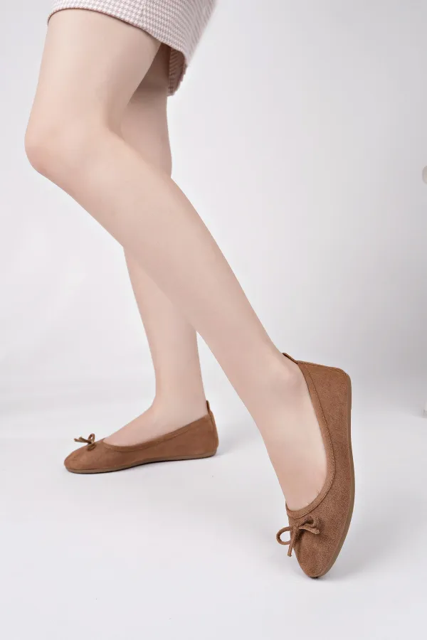 Muggo MİU Fiyonklu Kadın Deri Günlük Babet