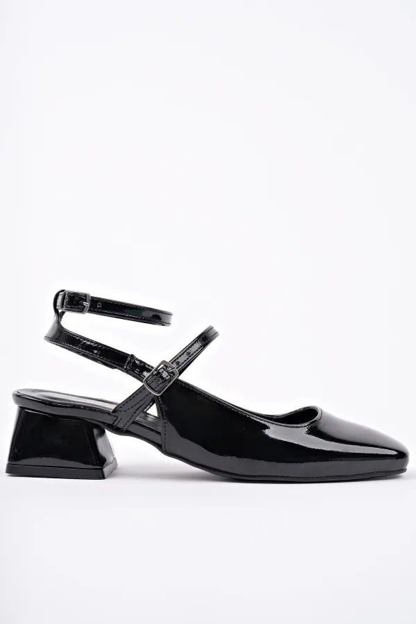 Muggo CHOPRA Kare Burun Çift Kemerli Bilekten Bağlamalı Arkası Açık Kısa Topuklu Ayakkabı