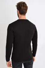 Pull en tricot basique noir à col rond pour homme Pull en tricot basique noir à col rond pour homme