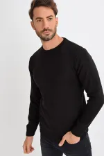 Pull en tricot basique noir à col rond pour homme Pull en tricot basique noir à col rond pour homme