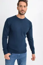 Pull en maille basique bleu marine à col ras du cou pour homme Pull en maille basique bleu marine à col ras du cou pour homme