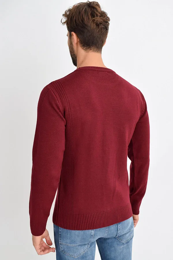Pull basique en maille bordeaux à col ras du cou pour homme Pull basique en maille bordeaux à col ras du cou pour homme