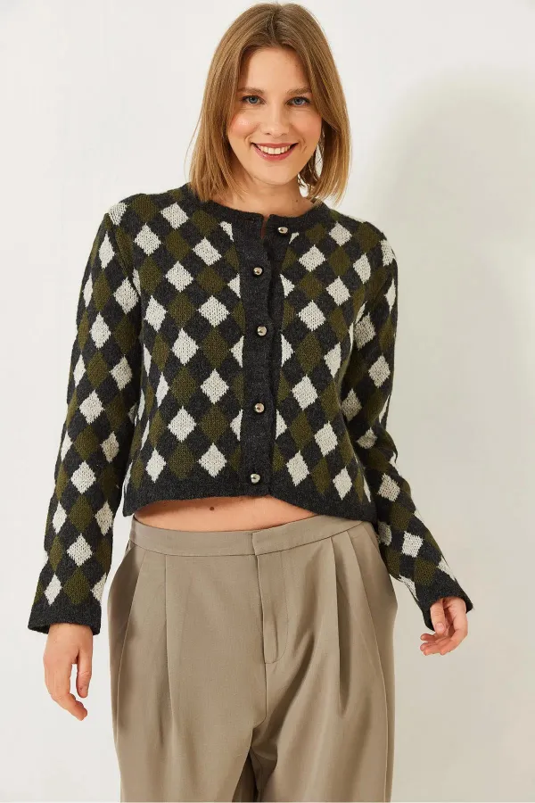 Cardigan en tricot à cinq boutons pour femme, anthracite foncé et crème, à motif losanges