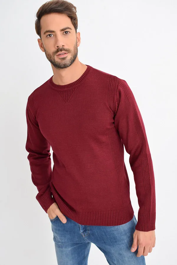 Pull basique en maille bordeaux à col ras du cou pour homme Pull basique en maille bordeaux à col ras du cou pour homme