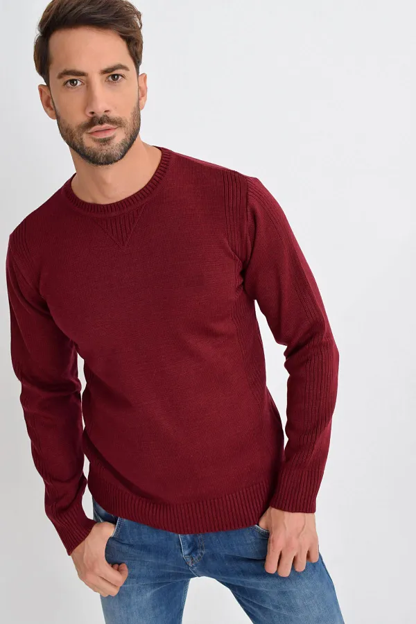 Pull basique en maille bordeaux à col ras du cou pour homme Pull basique en maille bordeaux à col ras du cou pour homme