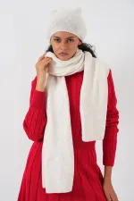 Écharpe et bonnet tricotés pour femme 15939 - Écru Écharpe et bonnet tricotés pour femme 15939 - Écru