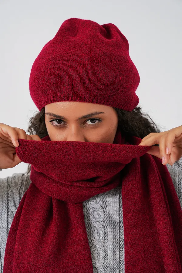 Écharpe et béret tricotés pour femme 15939 - Rouge bordeaux Écharpe et béret tricotés pour femme 15939 - Rouge bordeaux