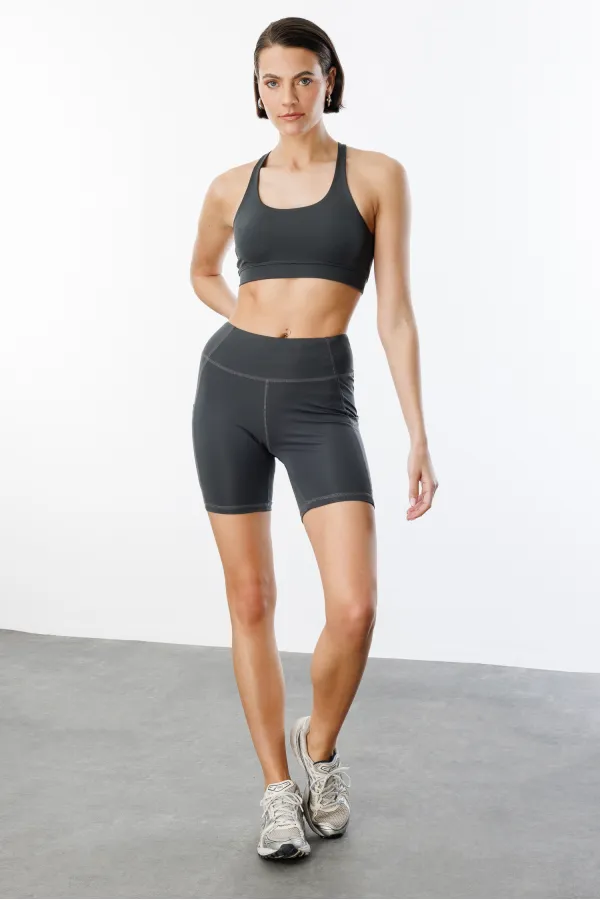 Hafif Destekli Sırt Detaylı Kaplı Spor Sütyeni ÇAPRAZ-ATLET