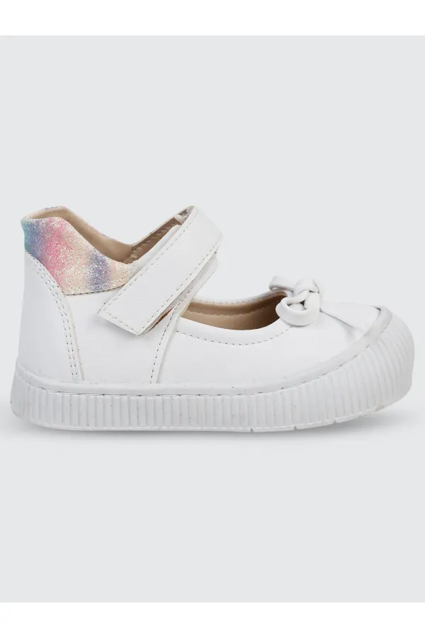 Girls Flat Shoes Size 21-25 White - Package Civil