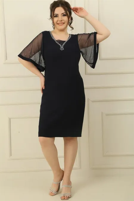 Yakası Ve Kolları Taş İşlemeli Astarlı Büyük Beden Elbise