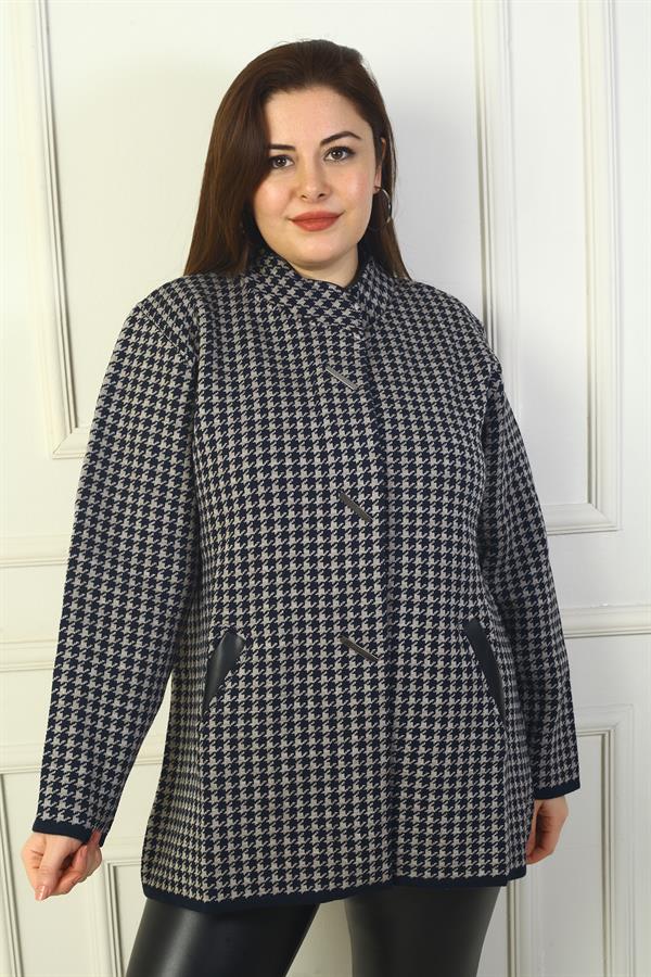 Kadın Önü Çıtçıtlı Cepleri Deri Detaylı Kazayağı Büyük Beden Akrilik Hırka