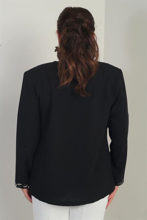 Pullu Krep İçi Kısa Kollu Bluz Ceket Büyük Beden 2'li Takım Pullu Krep İçi Kısa Kollu Bluz Ceket Büyük Beden 2'li Takım