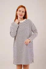 Sweat-shirt ample rayé bleu marine en gros