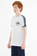 Tommylife Toptan O Yaka Standart Kalıp Baskılı Erkek Çocuk T-Shirt 11121 Beyaz Tommylife Toptan O Yaka Standart Kalıp Baskılı Erkek Çocuk T-Shirt 11121 Beyaz