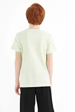 Tommylife Toptan O Yaka Standart Kalıp Erkek Çocuk T-Shirt 11115 Açık Yeşil