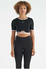 Tommylife Toptan Siyah Bel Bağlama Detaylı O Yaka Standart Kalıp Dalgıç Kumaş Kadın Crop T-Shirt - 97266