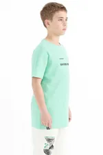 Tommylife Toptan O Yaka Standart Kalıp Baskılı Erkek Çocuk T-Shirt 11117 Su Yeşili Tommylife Toptan O Yaka Standart Kalıp Baskılı Erkek Çocuk T-Shirt 11117 Su Yeşili
