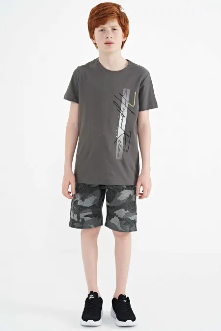 Tommylife Toptan O Yaka Standart Kalıp Baskılı Erkek Çocuk T-Shirt 11119 Koyu Gri Tommylife Toptan O Yaka Standart Kalıp Baskılı Erkek Çocuk T-Shirt 11119 Koyu Gri