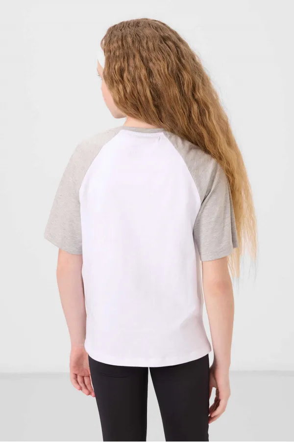 Tommylife Toptan O Yaka Pamuklu Baskılı Oversize Fit Kız Çocuk T Shirt 75179 Beyaz Tommylife Toptan O Yaka Pamuklu Baskılı Oversize Fit Kız Çocuk T Shirt 75179 Beyaz
