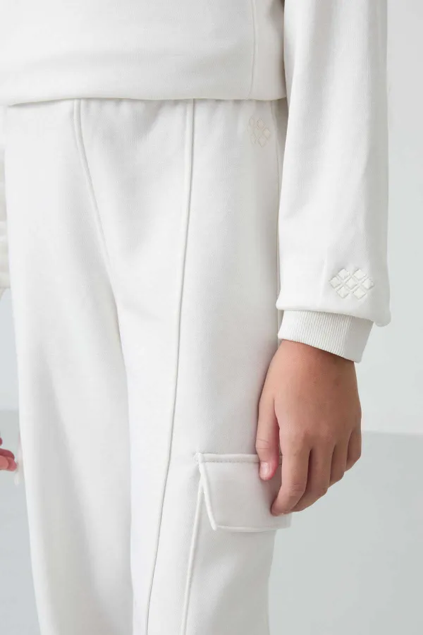 Tommylife Toptan 7-15 Yaş Dik Yaka Standart Kalıp Kız Çocuk Eşofman Takımı 75159 Ekru Tommylife Toptan 7-15 Yaş Dik Yaka Standart Kalıp Kız Çocuk Eşofman Takımı 75159 Ekru