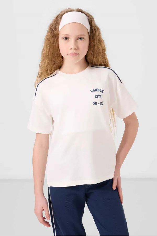 Tommylife Toptan O Yaka Baskılı Lastik Paçalı Standart Fit Kız Çocuk Eşofman Takım 75186 Ekru Parlament Tommylife Toptan O Yaka Baskılı Lastik Paçalı Standart Fit Kız Çocuk Eşofman Takım 75186 Ekru Parlament