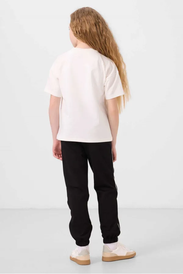 Tommylife Toptan O Yaka Baskılı Lastik Paçalı Standart Fit Kız Çocuk Eşofman Takım 75186 Ekru Siyah Tommylife Toptan O Yaka Baskılı Lastik Paçalı Standart Fit Kız Çocuk Eşofman Takım 75186 Ekru Siyah