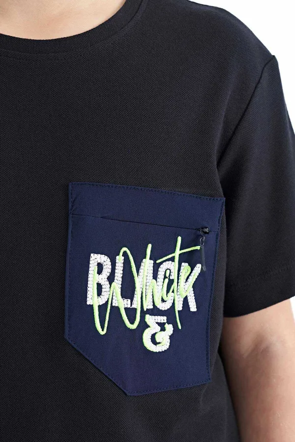 Tommylife Toptan O Yaka Standart Kalıp Nakışlı Erkek Çocuk T-Shirt 11116 Lacivert Tommylife Toptan O Yaka Standart Kalıp Nakışlı Erkek Çocuk T-Shirt 11116 Lacivert