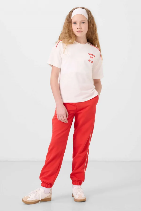 Tommylife Toptan O Yaka Baskılı Lastik Paçalı Standart Fit Kız Çocuk Eşofman Takım 75186 Ekru Fiesta Tommylife Toptan O Yaka Baskılı Lastik Paçalı Standart Fit Kız Çocuk Eşofman Takım 75186 Ekru Fiesta