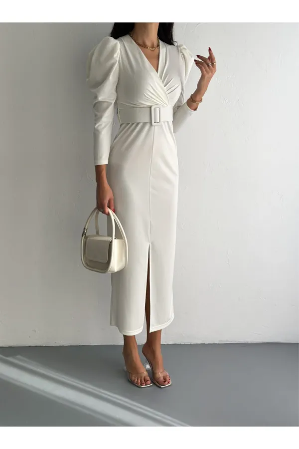 ROBE À DÉTAILS FENTES SUR LE DEVANT